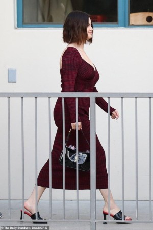 Məşhur müğənninin son halı diqqət çəkdi - FOTOLAR